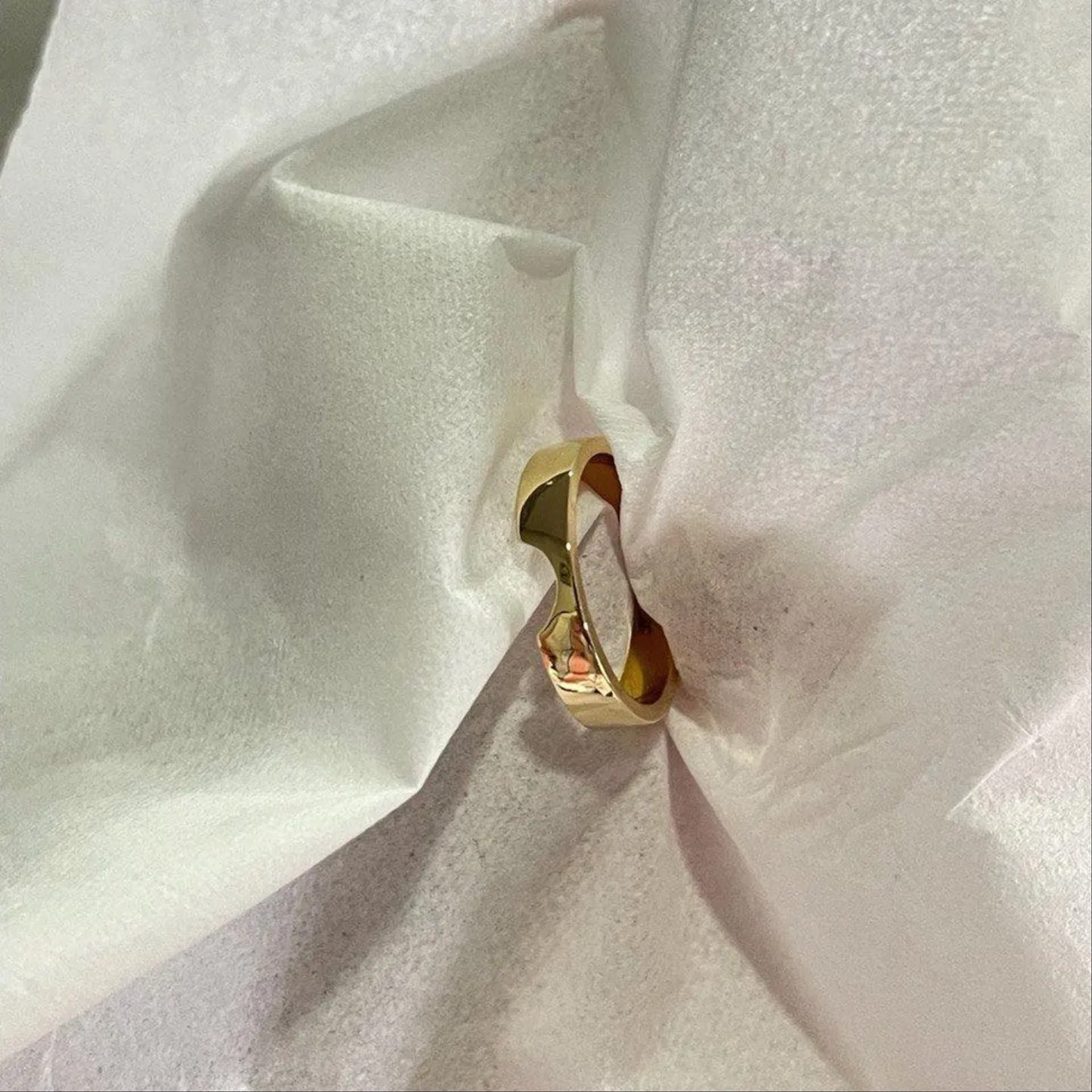 Gold Half Moon 18K Ring