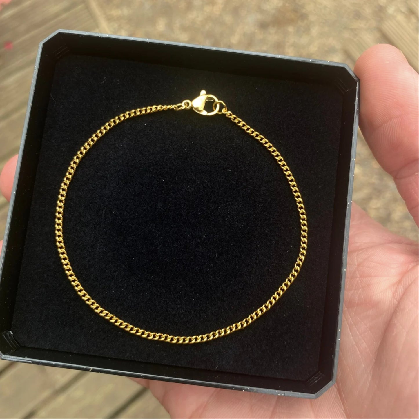 14k Gold Curb Link Chain Bracelet 2MM