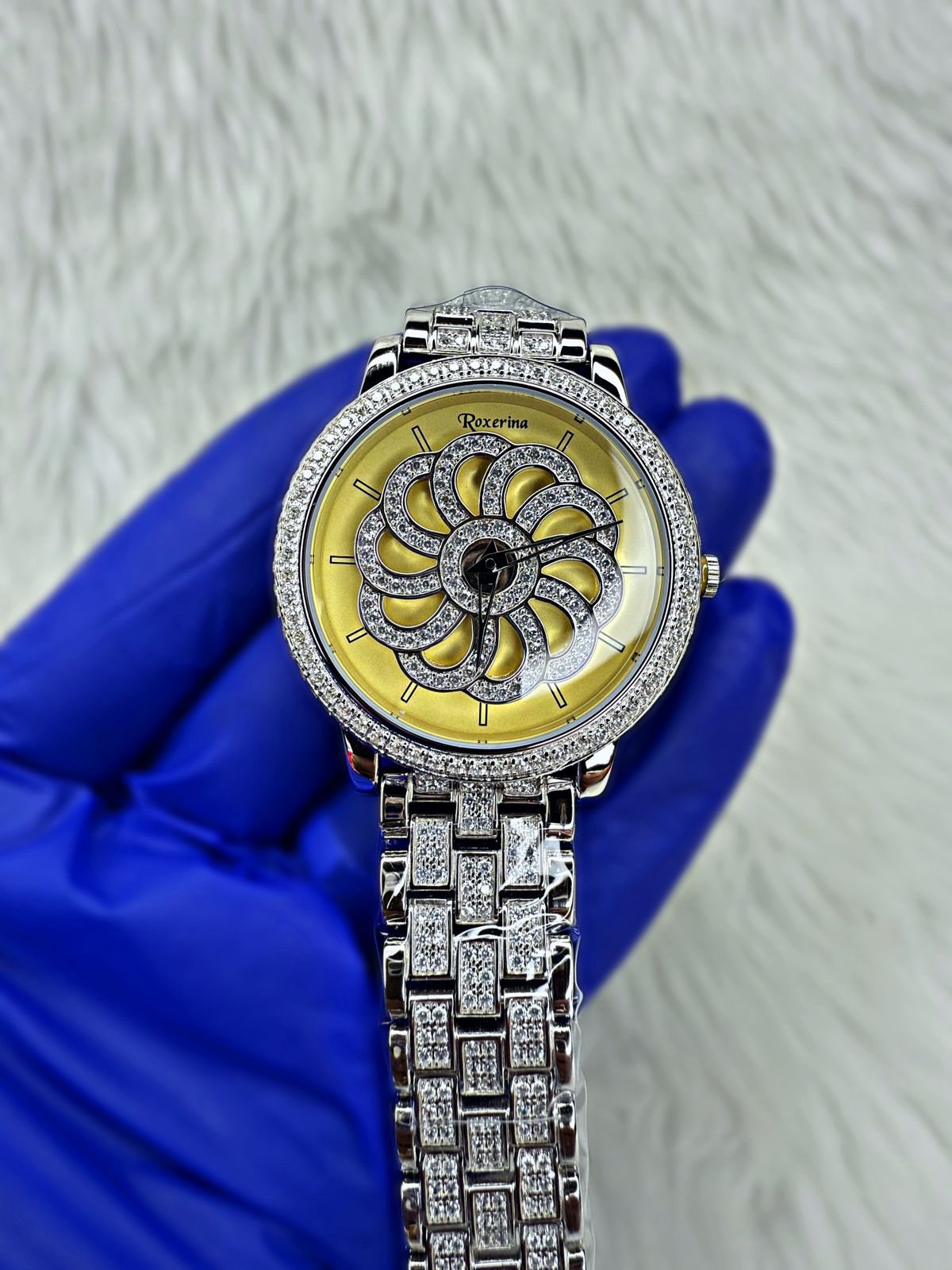Men's Watch Silver -Most dynamic visual appeal