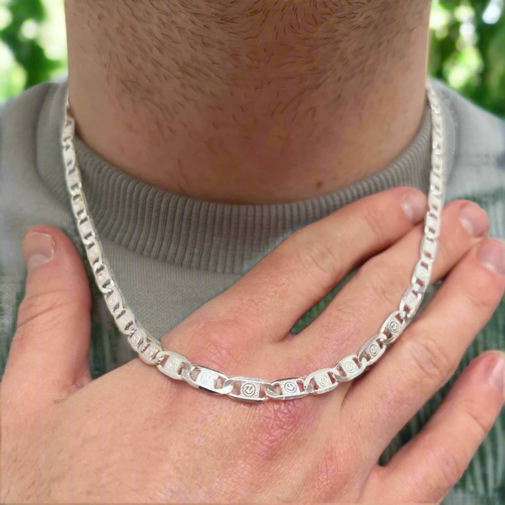 MEN'S SILVER ECKLACE
