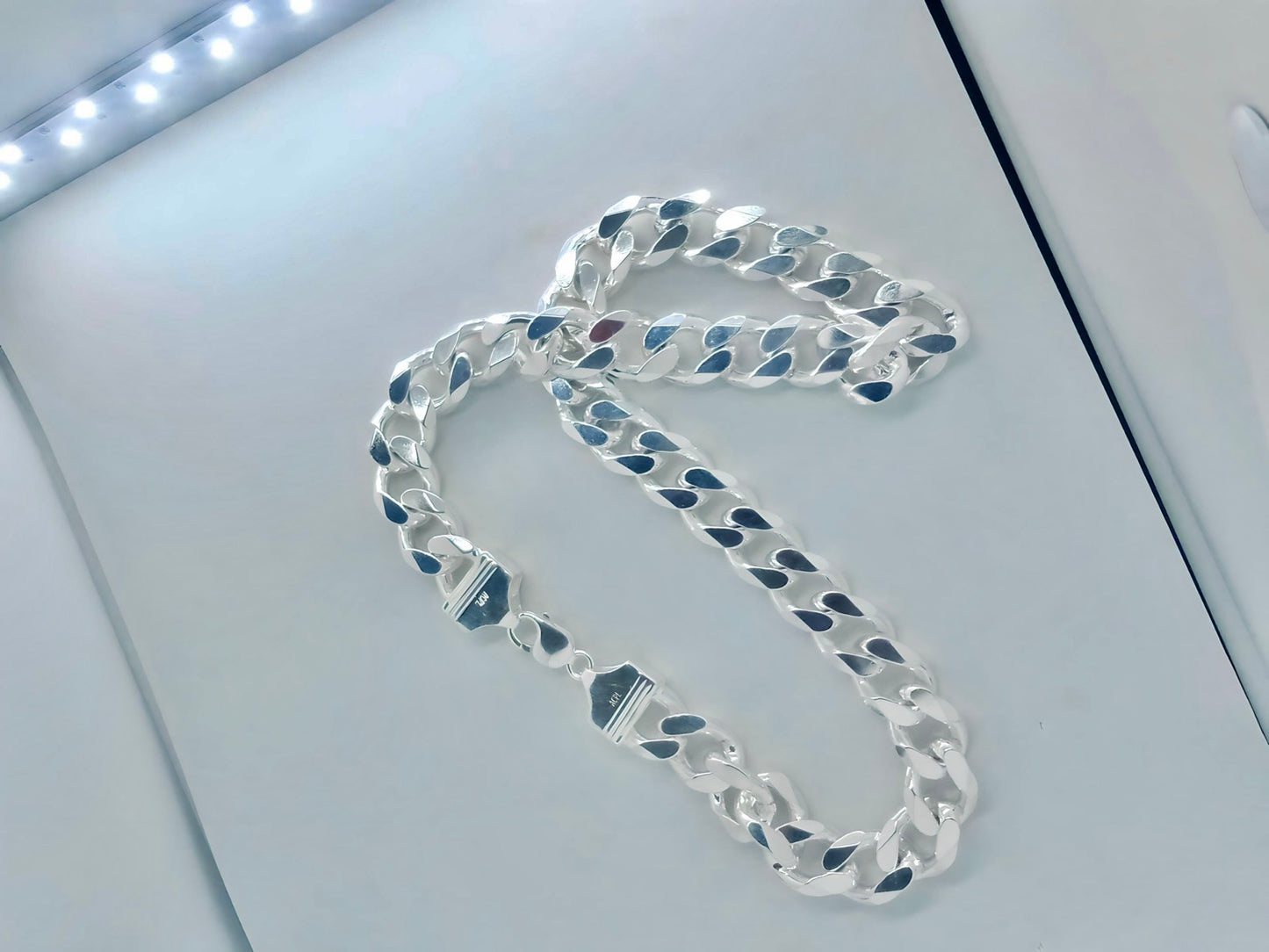 Huge Mens Necklace x 15mm Wide - Cuban Link