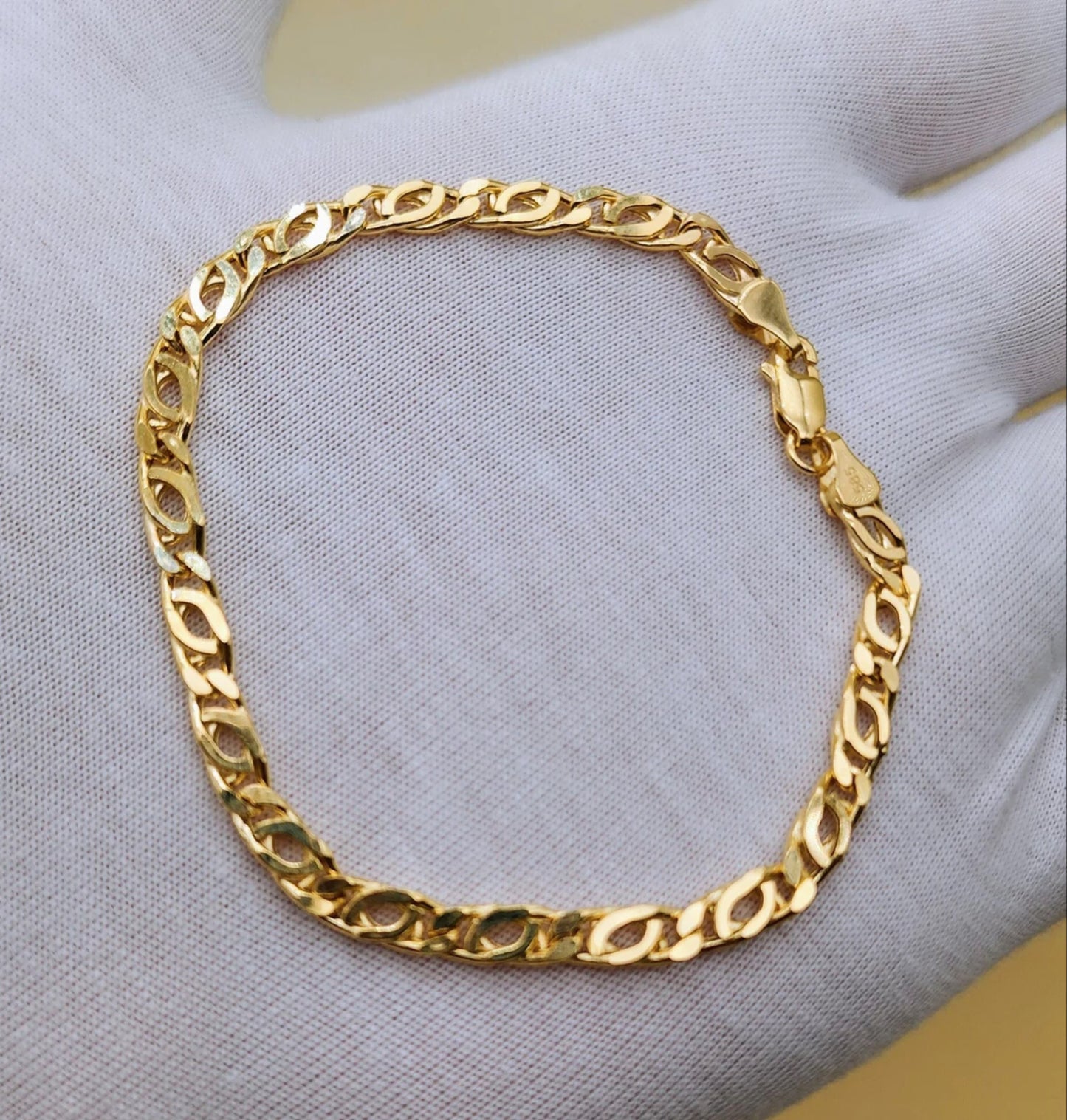 14k Gold Double Curb Flat Link bracelet