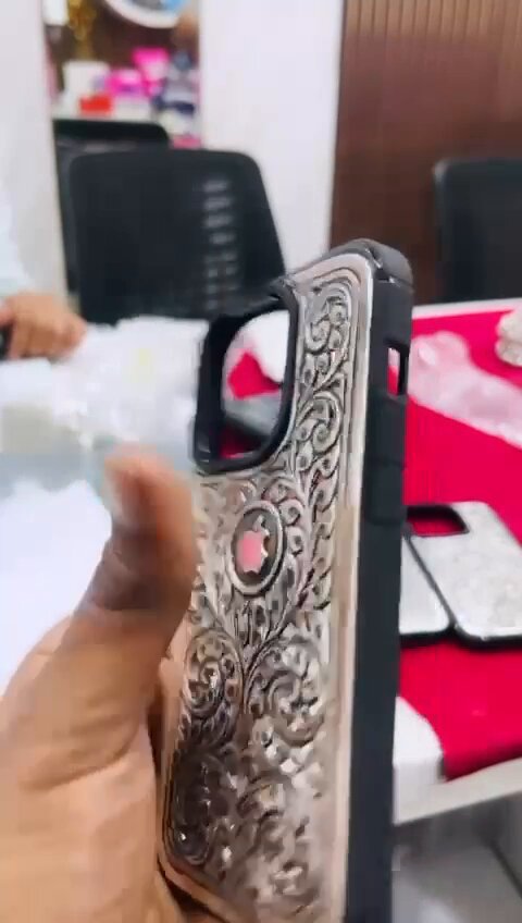 IPhone 15pro Silver Case