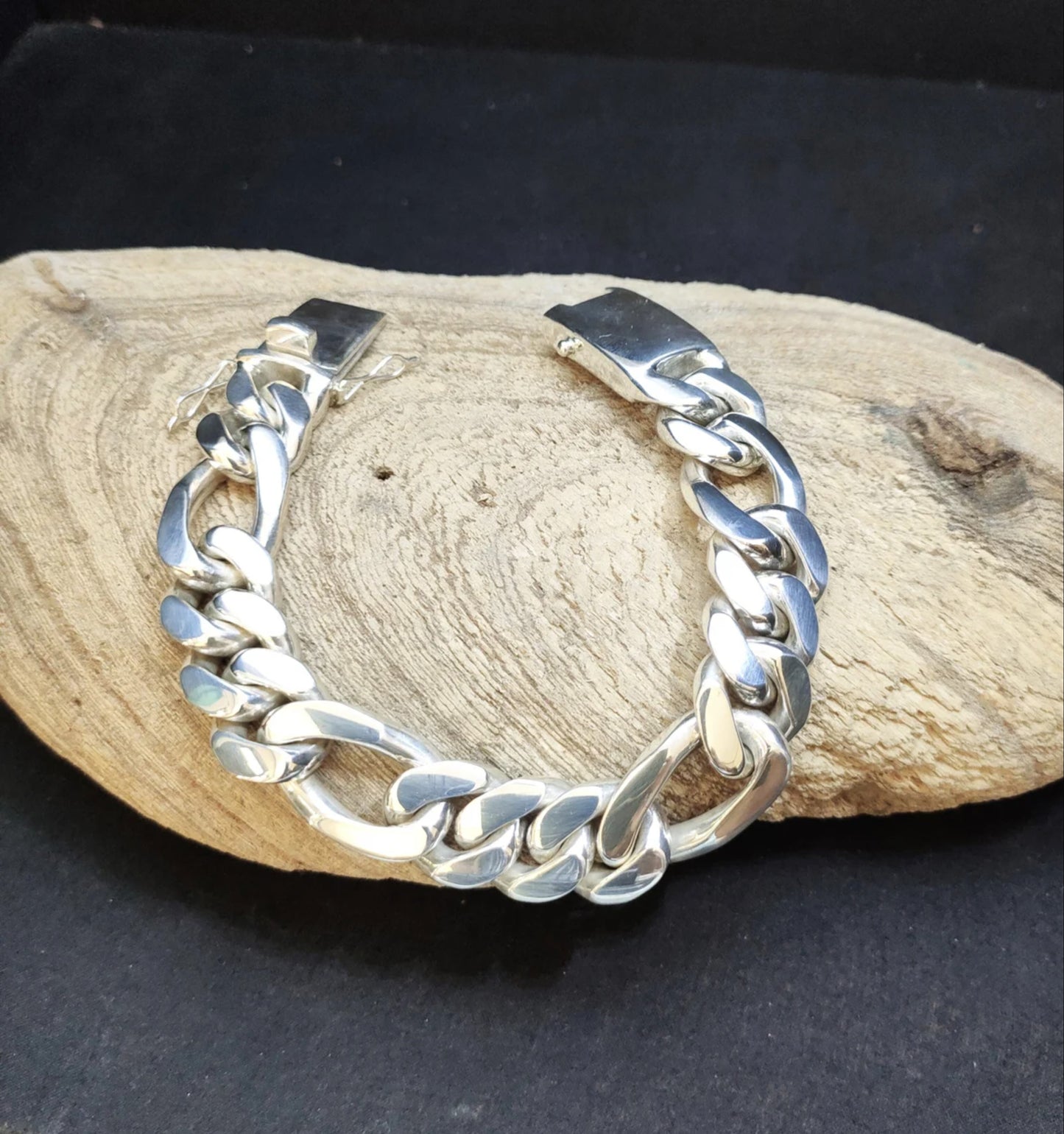 Most Handsome Men Bracelet 20mm
