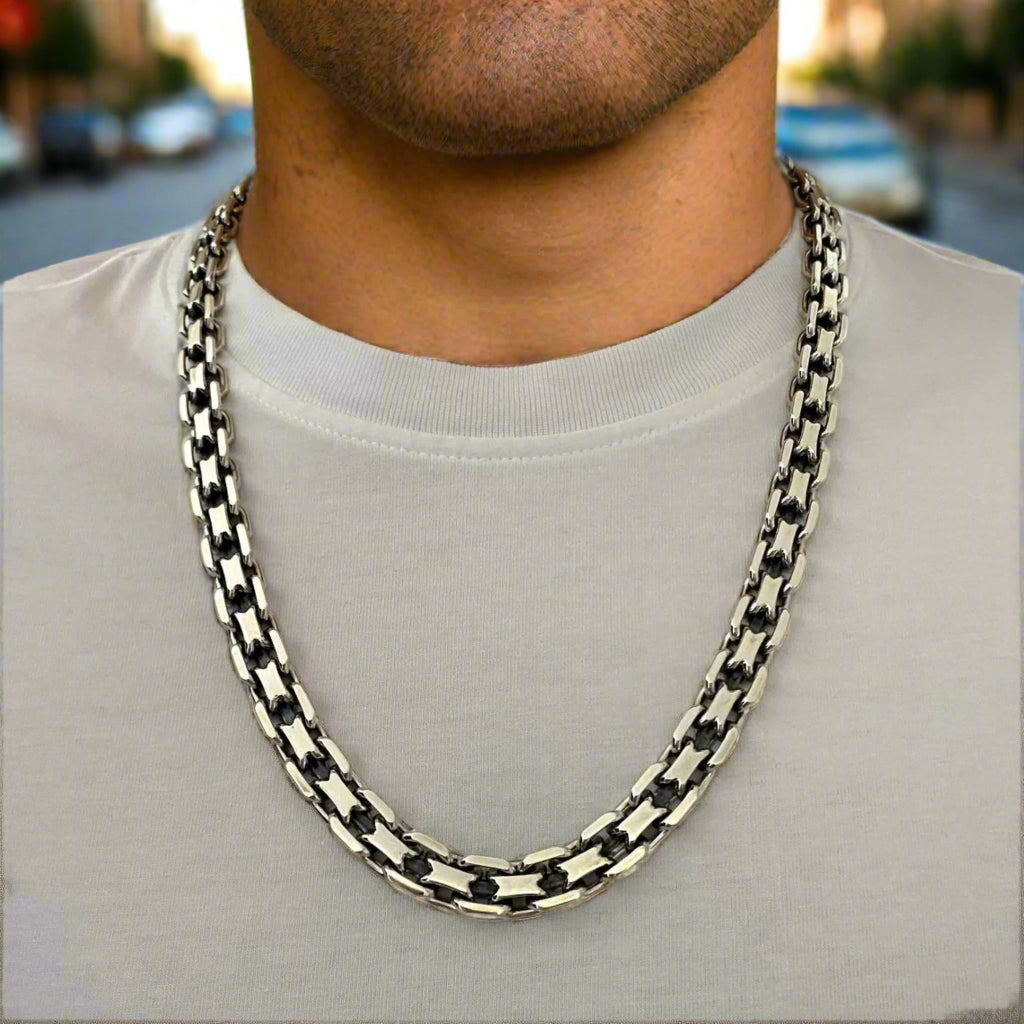 Heavy Barb Wire Necklace