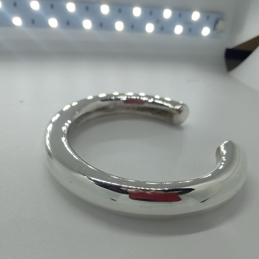 mens- hammered-torque-bangle
