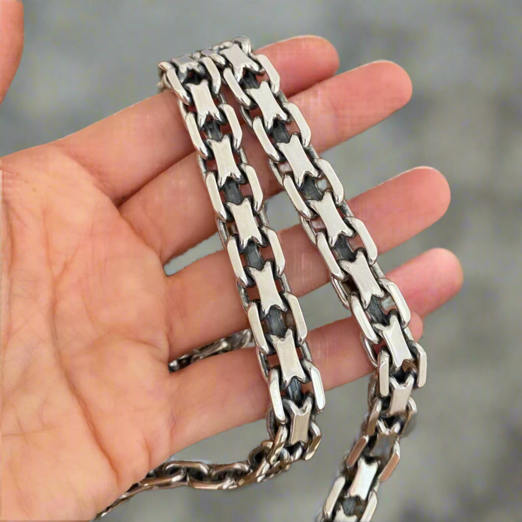 Heavy Barb Wire Necklace