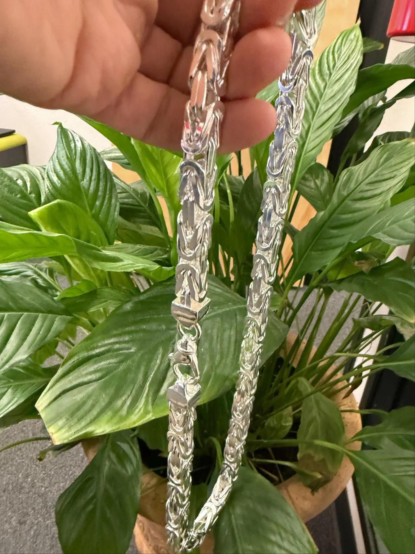 9-MM Bold Rapper Chain: Solid Silver with Masculine Design and Chunky Appeal