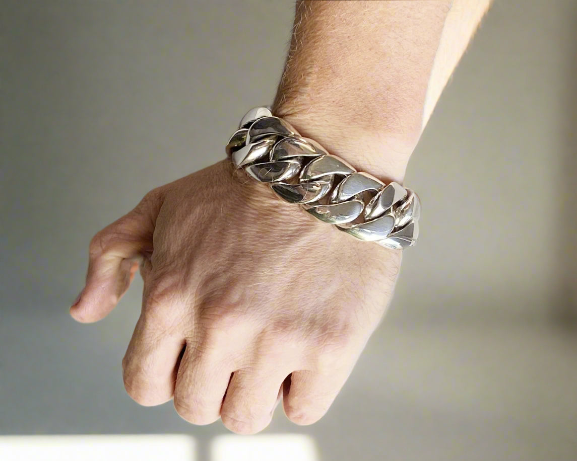 Heavy - solid - cuban-curb - link -bracelet