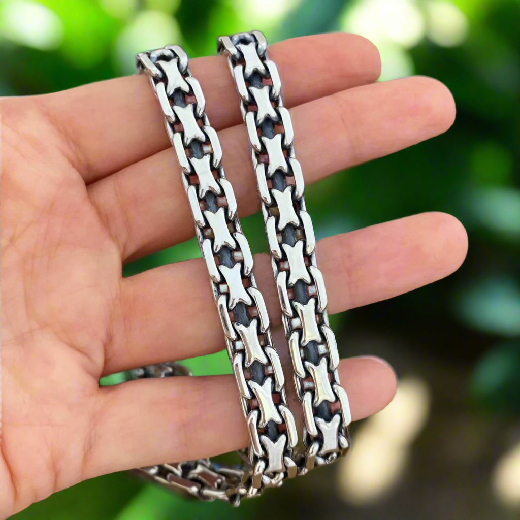 Heavy Barb Wire Necklace