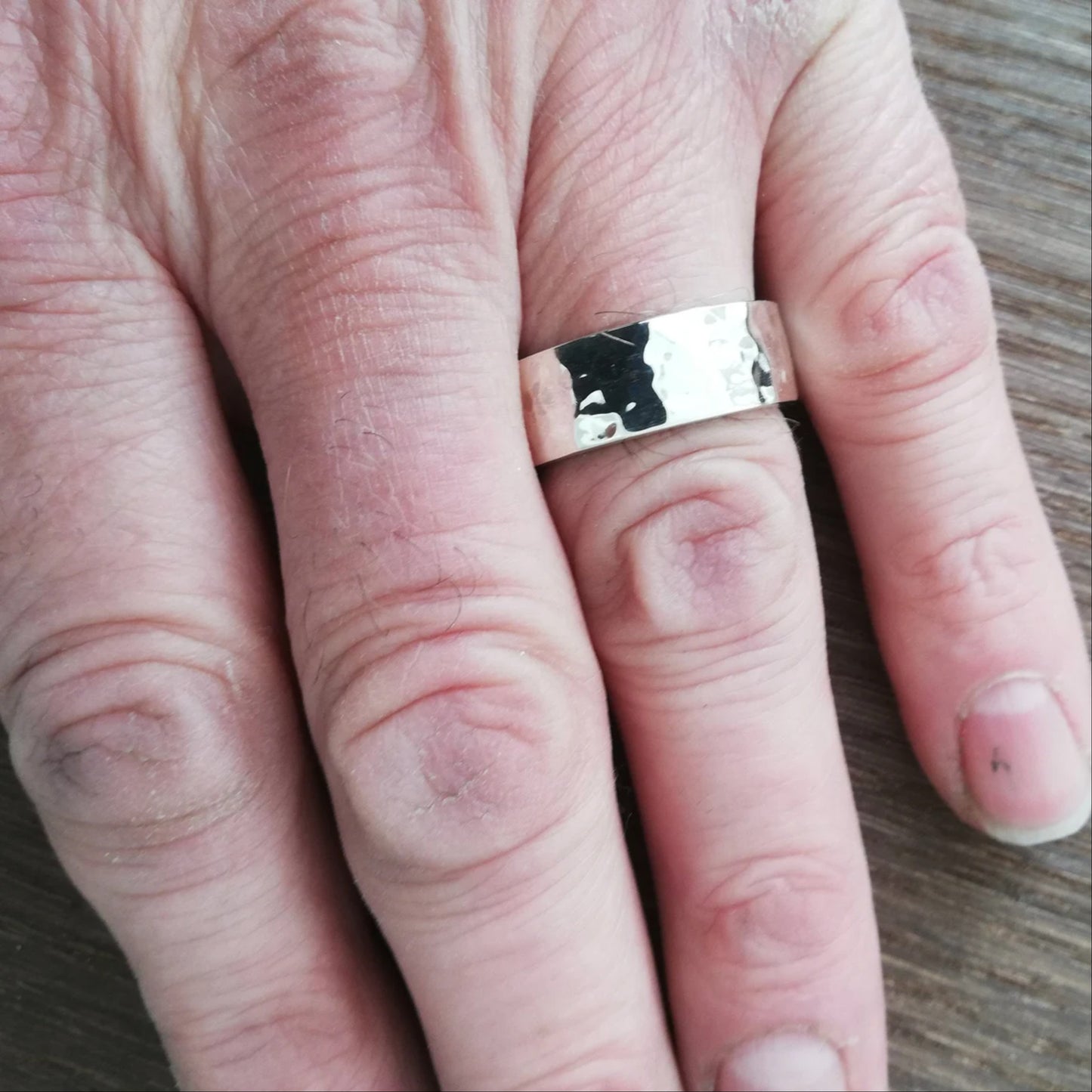 Schwerer, klobiger Ring für Herren