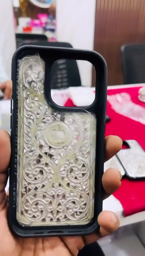 IPhone 15pro Silver Case
