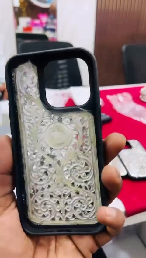 IPhone 15pro Silver Case