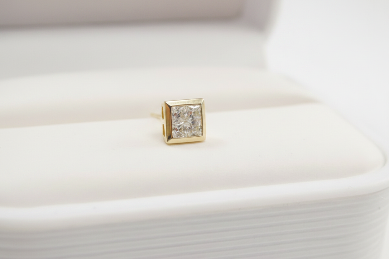 14k-diamond-stud-men