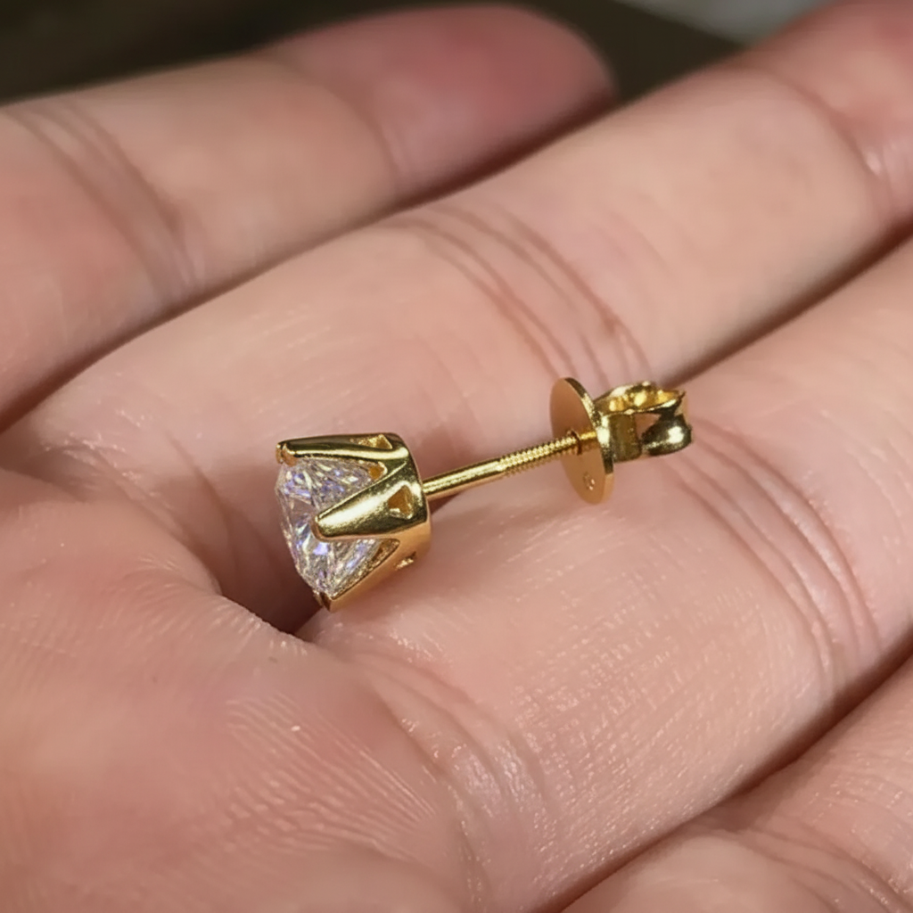 14 gold diamond stud