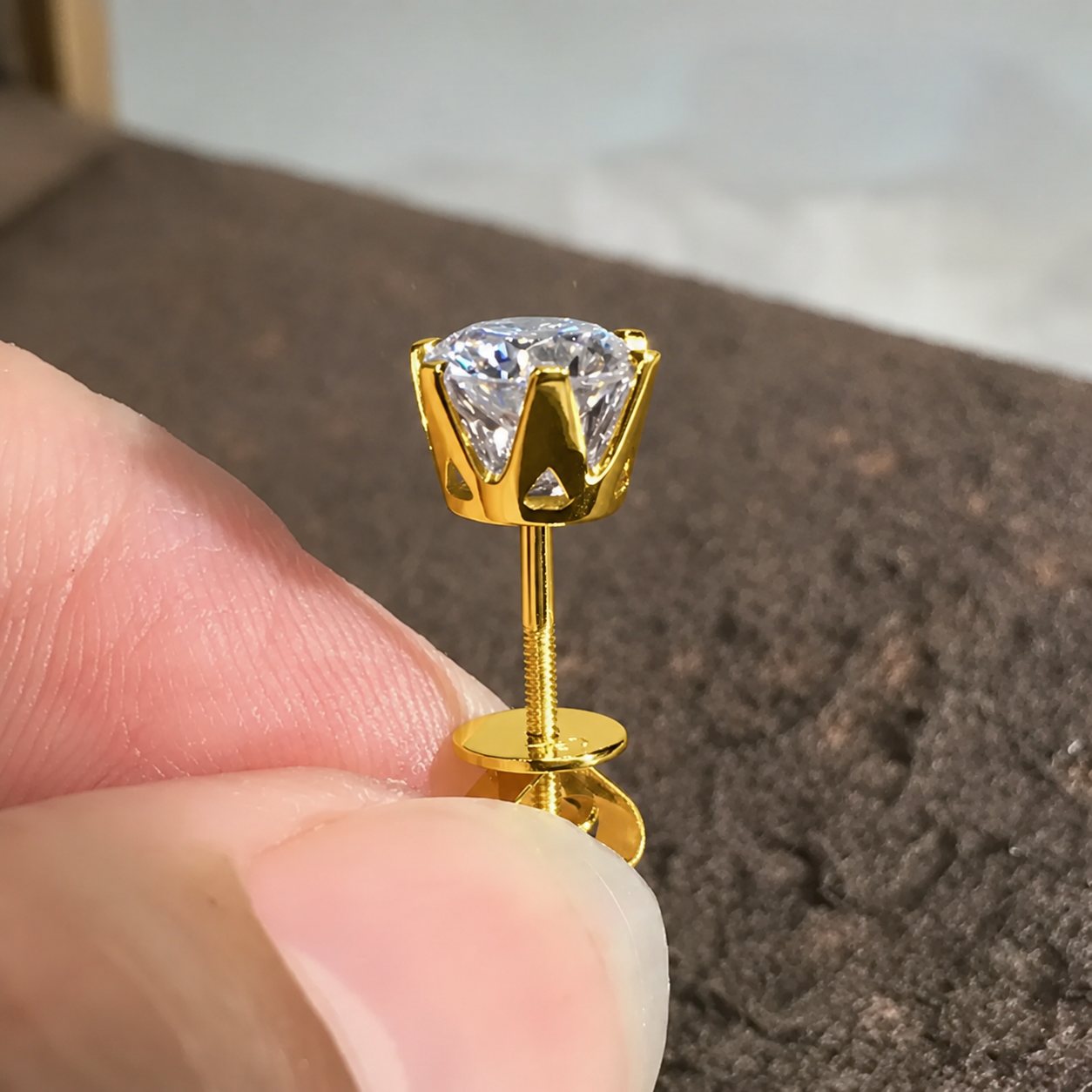 14K diamond gold stud earring Men's