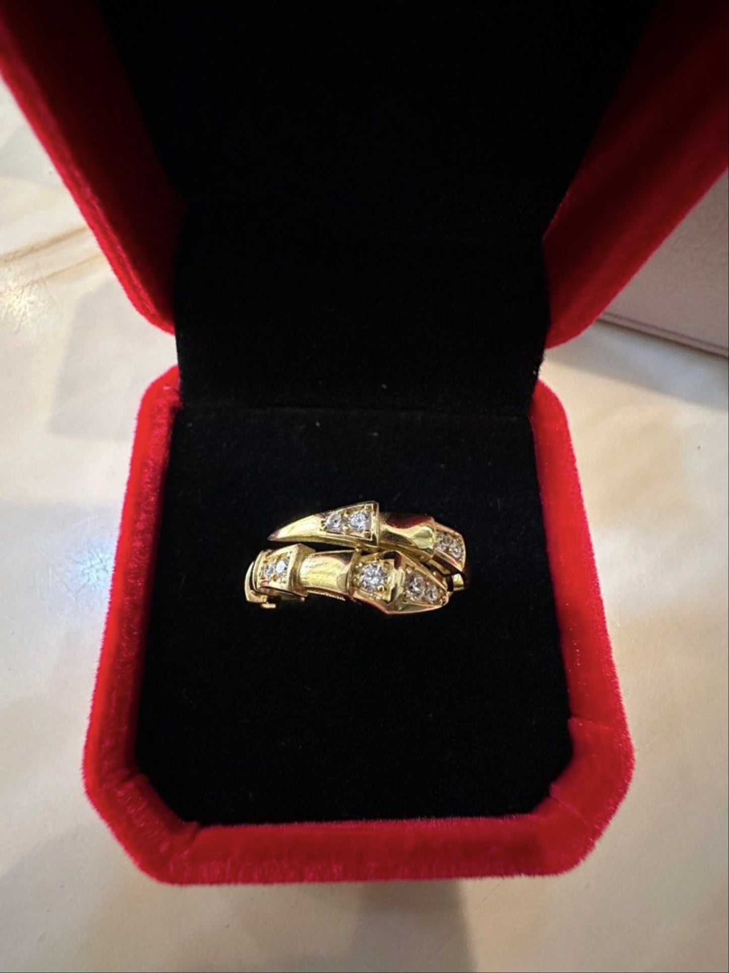 Mens Vintage 18KT Yellow Gold Detailed Snake Ring Unisex