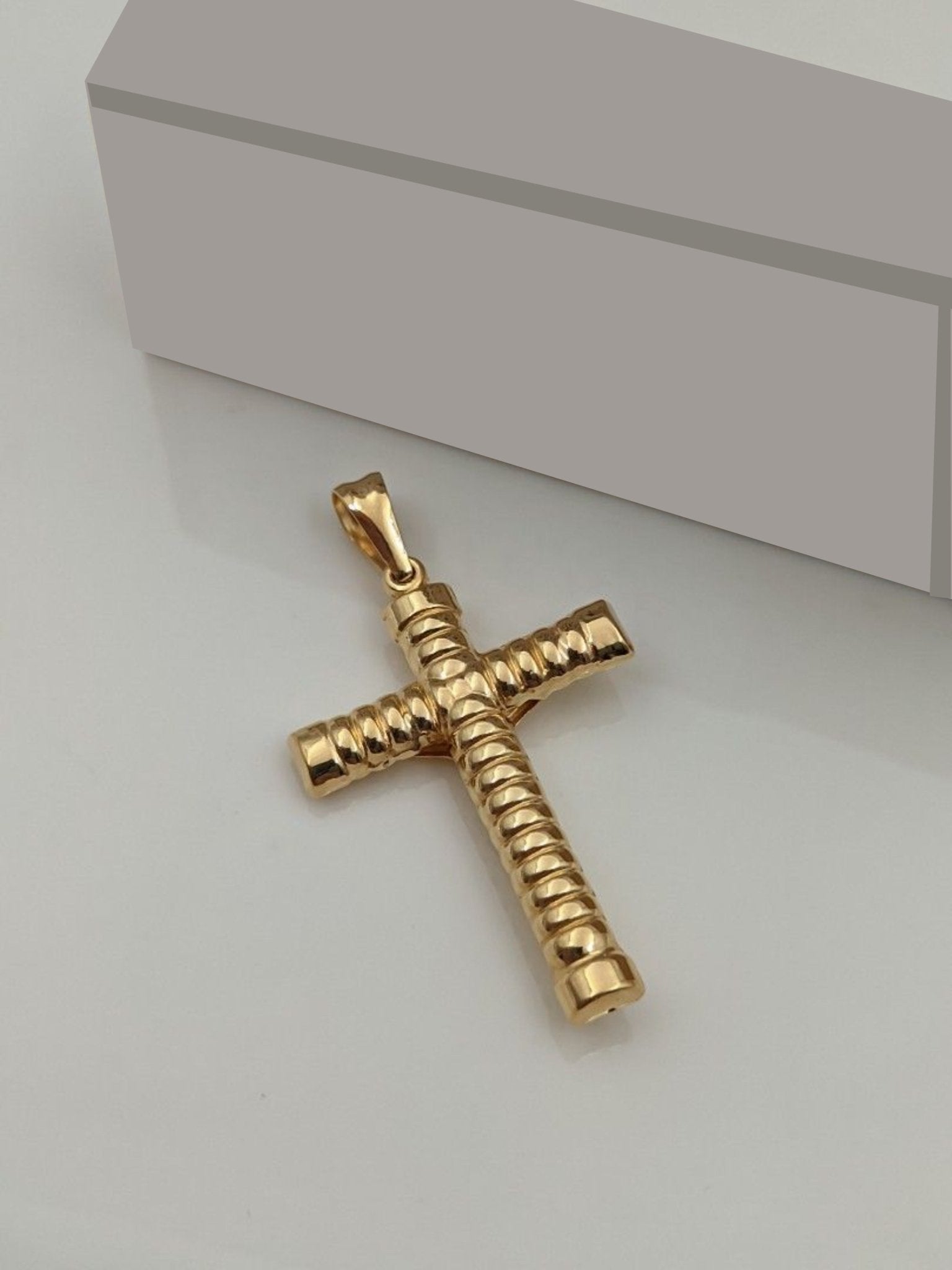 18k Gold Necklace Cross - CUBAN