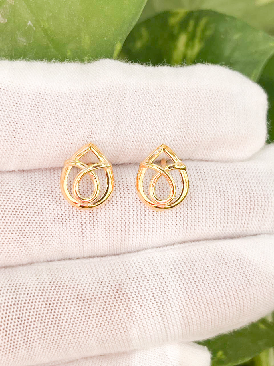 18k solid gold earrings, 18K solid gold studs