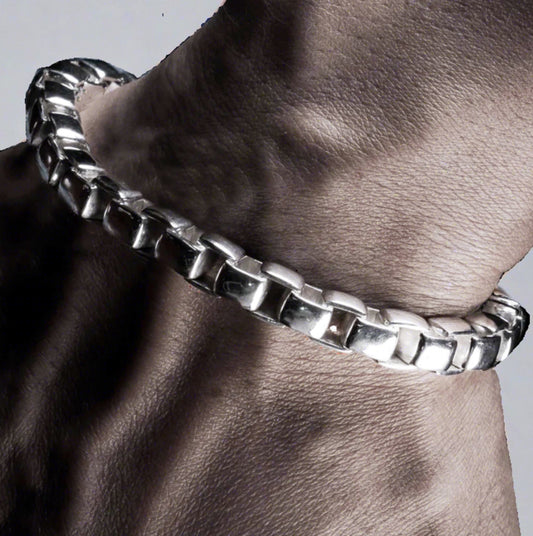 Box-chain-bracelet-heavy