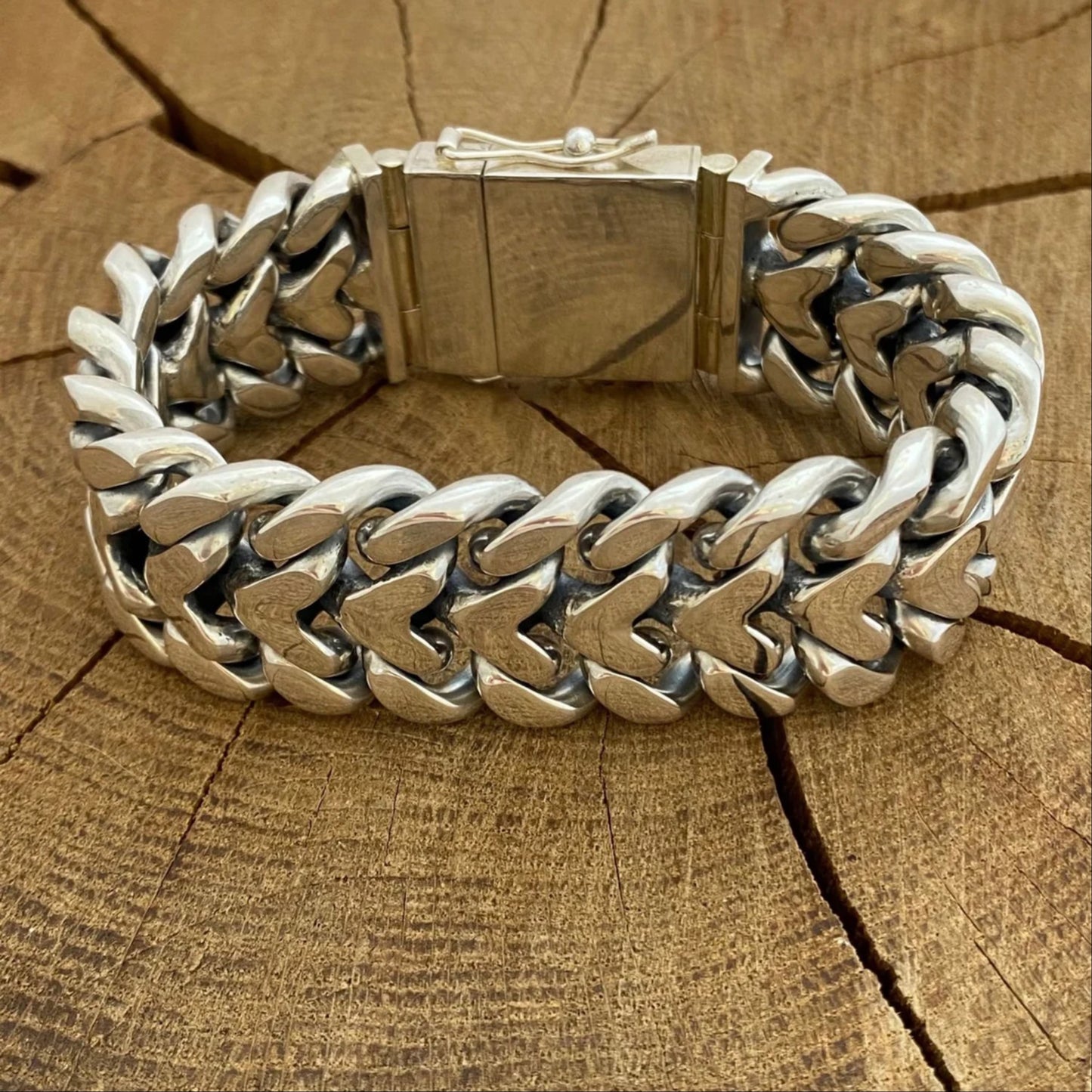 Herringbone Unique Mens Silver Bracelet - Carapace Bracelet 20mm