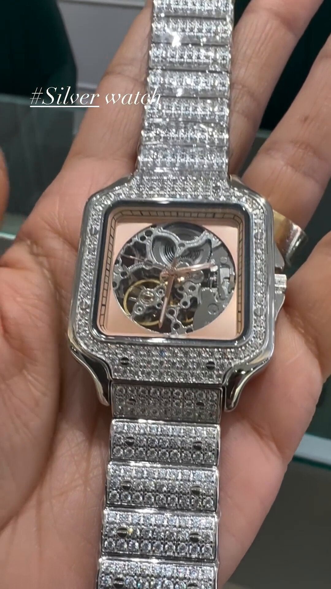 Luxuriöse Iced Out Diamant-Uhr, Größe 8