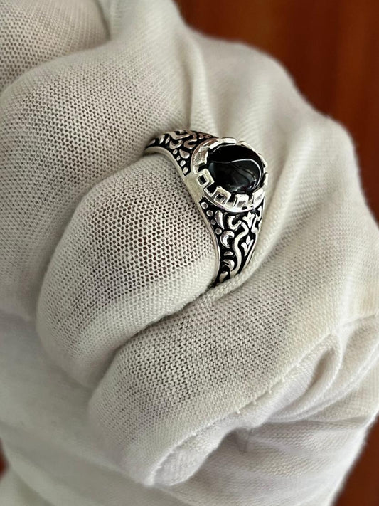 Ring silver -hand engraved ring - onyx ring