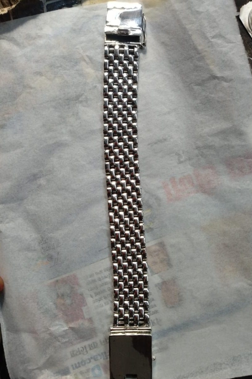 watch-silver-bracelet