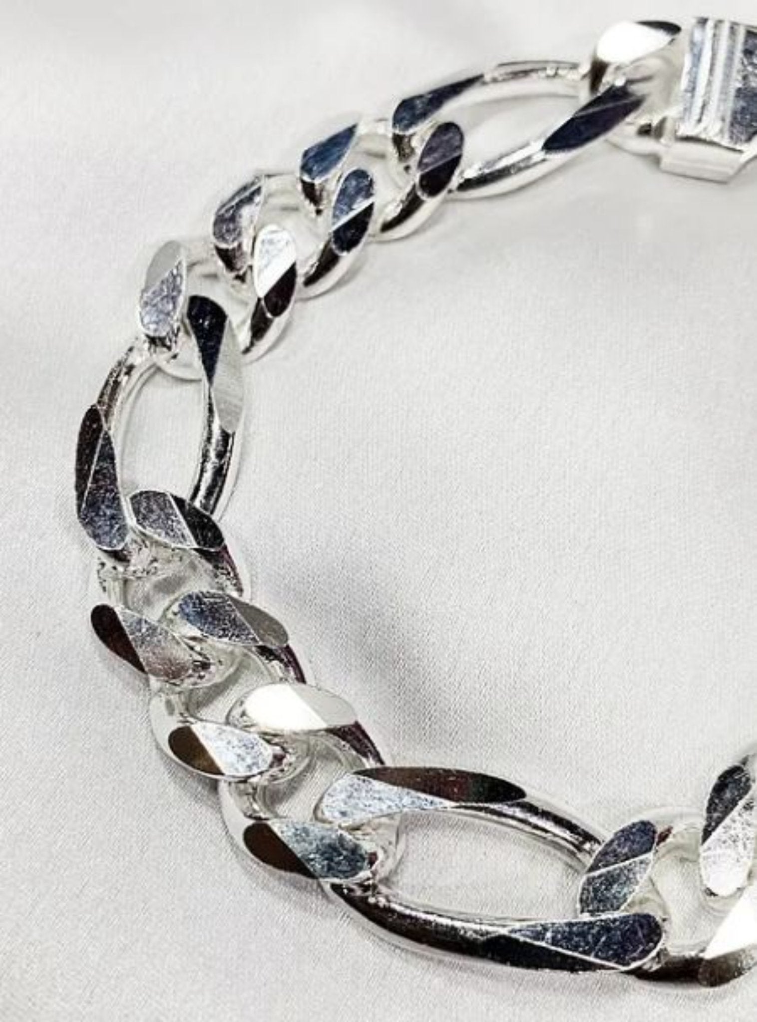 Classic Sterling Silver Figaro Chain Bracelet with Handcrafted Diamond Cut & Convenient Clasp - Solid Silver Jewelry - Unique Gift - CUBAN