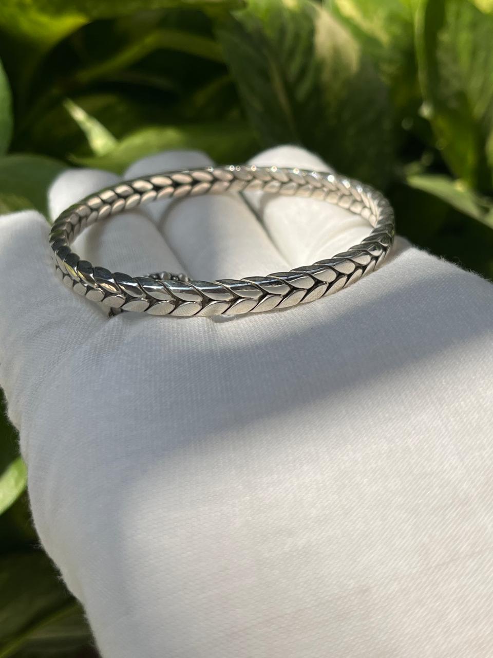 Sterling Silver Fully Solid bangle bracelet