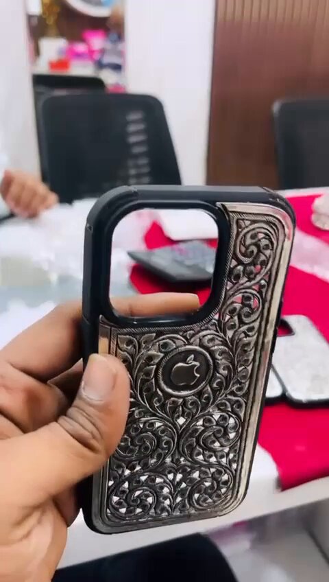 IPhone 15pro Silver Case